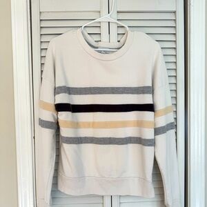 Comfy pullover! Evereve Botique